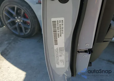 2020 Dodge Charger R/T из США, поврежденный, VIN 2C3CDXCT9LH197867